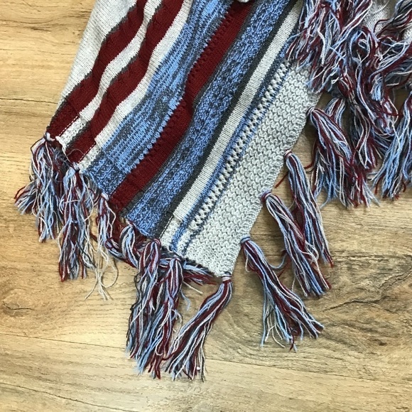 1175 Cardigan Sweater Size M Boho Fringe Soft Knit Gray Blue Burgundy - Picture 7 of 10